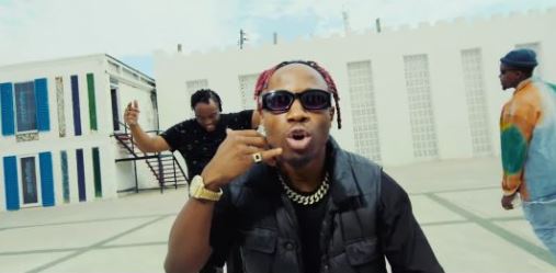 Music Video | Mic lon x G Nako x Chino Kidd – Komaa