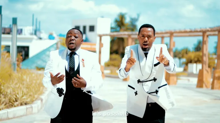 Audio | Pastor Amos ft Christopher Mwahangila – Inawezekana