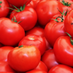 What are the health benefits of eating tomatoes?